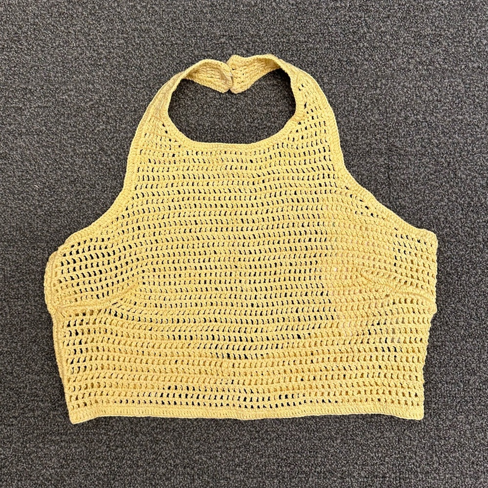 Albus Lumen Lorem Halterneck Cotton-Crochet Cropped Top in Yellow